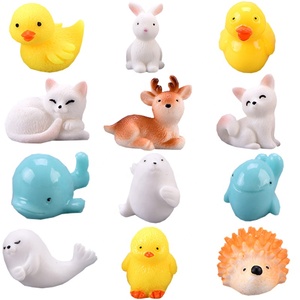 Mini figurines d'animaux en résine mignonnes, décorations de paysage miniatures, canard, dauphin, chat, renard, breloques, ornements de bureau, accessoires de bricolage - Product Image 1