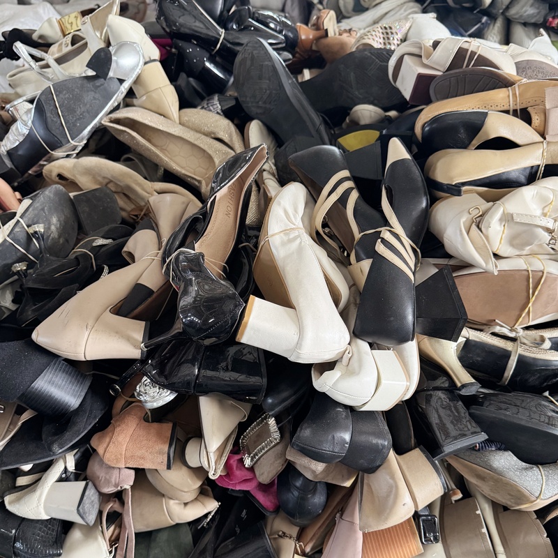 Thrift Women Flat Shoes Second Hand