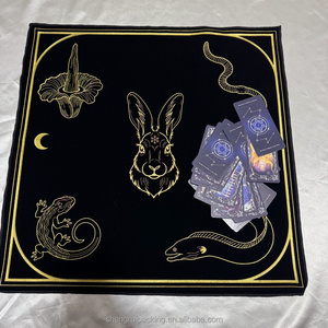 Tapis de Tarot en Velours pour Altar, Motif Croix Celtique, pour Lecture, avec Doublure en Satin et Sacs en Velours pour Dés et Cartes de Tarot - Product Image 1
