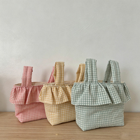 Bolsa de accesorios multiusos para cochecito al por mayor, bolsa de pañales diaria para bebé, bolso tote pequeño de poliéster y algodón con volantes y cuadros para mujer