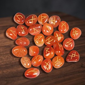 Pierres de cornaline rouge sculptées et gravées, pierres précieuses ovales polies, ensemble sur le thème de l'amour, lettres artistiques, objet de collection Rozrincrystals.com - Product Image 2