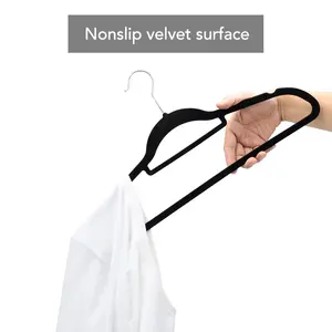 Gantungan baju Velvet hitam, 50 Set Hanger beludru hitam, hemat ruang Anti Slip, kain plastik logam untuk lemari pakaian, gantungan baju Velvet