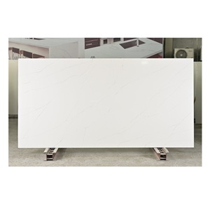 Losa de Cuarzo Calacatta Blanco Pulido, Moderno, Duradero e Impermeable para Encimeras de Cocina, Tocadores, Mesas y Baños - Product Image 1