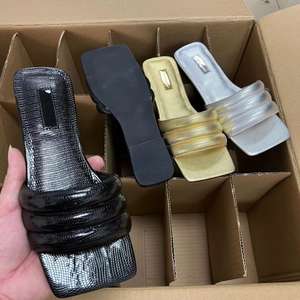 รองเท้าลำลองผู้หญิงสำหรับฤดูร้อน วัสดุ PU หัวเหลี่ยม เปิดนิ้วเท้า พื้นนุ่มกันลื่น ใส่สบาย ทนทาน แฟชั่นทันสมัย - Product Image 6