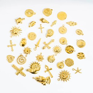 Venta al por mayor encantos personalizados para la fabricación de joyas de oro de acero inoxidable Concha estrella de mar Shell Sun Jesus <span class=keywords><strong>Cross</strong></span> Charm colgante - Product Image 4