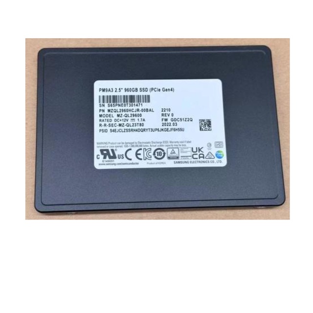 Enterprise SSD PM9A3 960 GB-2.5" Internal U.2 PCIe Gen4 NVMe 4.0 X4-Read/Write 701-800MB/s Server