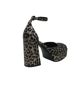 Escarpins à talons pour femmes formelles nouveau design à motif léopard avec sangle à boucle et plateforme haute