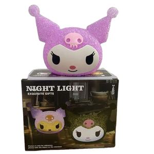 Lámpara Nocturna Transparente con Gránulos <span class=keywords><strong>de</strong></span> Kuromi <span class=keywords><strong>de</strong></span> Dibujos Animados, Lámpara Nocturna Decorativa <span class=keywords><strong>de</strong></span> Escritorio con Melodía <span class=keywords><strong>de</strong></span> Labubu, Regalos <span class=keywords><strong>de</strong></span> Navidad para Muñecas - Product Image 1