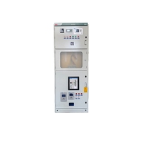 Armoire de mesure photovoltaïque connectée au réseau avec affichage numérique et boîtier métallique gris clair pour centrale solaire - Fabricant