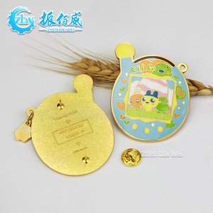 Spilla in metallo 3D smaltata rigida personalizzata di alta qualità con <span class=keywords><strong>personaggi</strong></span> dei cartoni animati <span class=keywords><strong>giapponesi</strong></span>, simpatici animali dei cartoni animati, all'ingrosso a basso costo - Product Image 3