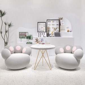 Sillón de Salón de Belleza y Salón de Uñas con Diseño Nórdico Moderno y Adorable de Garra de Gato - Product Image 1