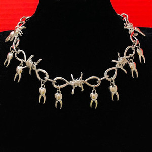 Personalisierter Retro-Mode-Anhänger, Retro-Kruzifix-Halskette für Damen, Hip-Hop-Schwertform, Christliche Halskette, Halsband - Product Image 6
