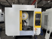 Centre d'usinage CNC T700 de haute précision, machine de perçage et de taraudage verticale à 3 axes avec système de contrôle Syntec