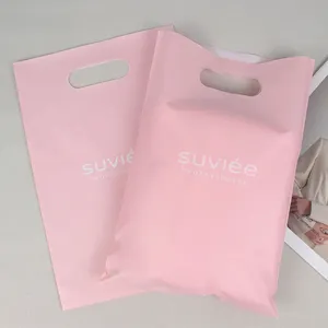 Kunden spezifisch bedruckte Einkaufstasche aus Kunststoff Kleidungs verpackung Stanz beutel Kunststoff verpackungs beutel gestanzter Griff mit eigenem Logo