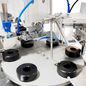 Machine de scellage de tubes en plastique pour crème cosmétique semi-automatique haute précision avec 6 postes de travail - Product Image 6