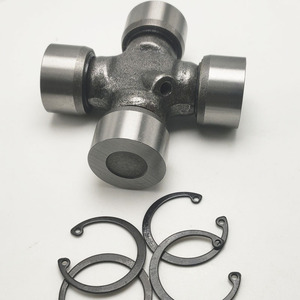 Junta Universal de Alta Precisión y Calidad 5-438X, Eje Cruzado de 47.6x135mm para Piezas de Camiones y Maquinaria de Construcción - Product Image 5
