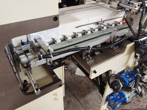 Empilage automatique Serviette Papier Pliant <span class=keywords><strong>Machine</strong></span> d'emballage - Product Image 6