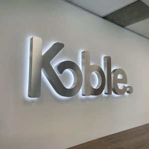 Tùy chỉnh LED Backlit dấu hiệu cửa hàng bảng hiệu Thiết kế logo hiển thị 3D cho doanh nghiệp ngoài trời LED thư kênh Led Logo Đăng - Product Image 4