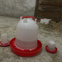 Équipement d'élevage avicole XINYE Mangeoires et abreuvoirs en plastique pour volailles à vendre Meilleur prix Mangeoire Abreuvoir pour volailles 1L-14L