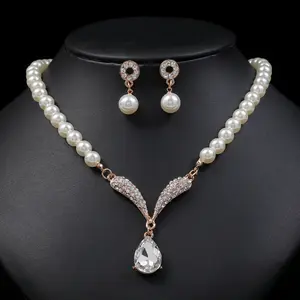 Wholesale Jewelry Set Luxury Pearl Chain Water Drop Pendant Necklace Pearl Charm Earrings For Women