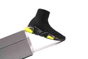 รองเท้าลำลองผู้ชายรุ่นใหม่ปี 2026 ยี่ห้อขายดี โลโก้ปรับแต่งได้  วัสดุถัก  รองเท้าสเก็ตบอร์ดผู้ชายสุดหรู - Product Image 3