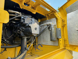 Pelleteuse d'occasion 35 tonnes komatsu 350 Pc350 2022 Machine en bon état à vendre Pelleteuse sur chenilles Japon Mini90 % Nouveau composant inclus - Product Image 6