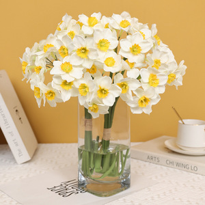 Ramillete de narcisos artificiales Ruilisi de 6 cabezas, flores de seda amarillas y blancas para decoración de bodas, arreglos florales para el hogar. - Product Image 3