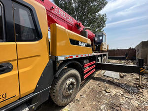 Grue de camion d'occasion Sany avec capacité de charge de 25 tonnes, composants principaux incluant moteur et boîte de vitesses - Product Image 6
