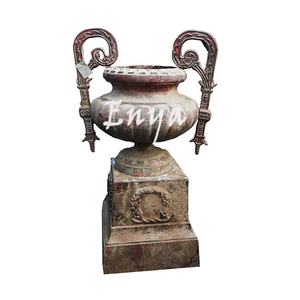 Ornement <span class=keywords><strong>de</strong></span> jardin vintage <span class=keywords><strong>en</strong></span> <span class=keywords><strong>fonte</strong></span> antique, vase <span class=keywords><strong>en</strong></span> forme d'urne <span class=keywords><strong>de</strong></span> style français avec poignées décoratives, grands pots et jardinières - Product Image 2