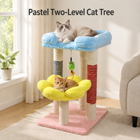 Arbre à chat fleuri pastel avec lit rembourré en forme de pétale et poteaux à gratter, couleurs et design personnalisés OEM ODM