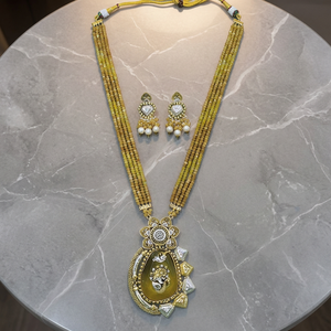Ensemble de bijoux Kundan classique en zircon, pendentif et boucles d'oreilles plaqués deux tons pour femmes, occasions de mariage et de fête, sans nickel ni plomb - Product Image 2