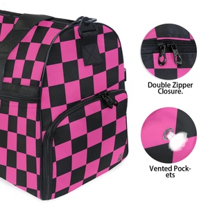 Nouveauté Sac de week-end imperméable à carreaux noir et rose, sac fourre-tout, grand sac de sport pour hommes et femmes - Product Image 3