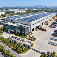 Atelier moderne préfabriqué en structure acier pour usine intelligente avec bureau en verre et murs en panneaux sandwich