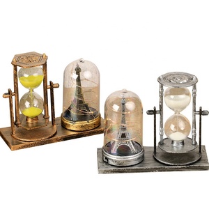 หุ่นหอคอยแอนฟิลด์ทำด้วยมือรูปปั้นนาฬิกาทรายหรูหรารูปปั้นไฟ LED ตกแต่งบ้านสำนักงานแบบย้อนยุคสไตล์ยุโรป - Product Image 1