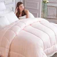 Couette d'hôtel de luxe promotionnelle en gros Couvre-lit durable de qualité supérieure avec motif patchwork rempli de polyester doux pour usage domestique