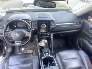 Renault <span class=keywords><strong>Koleos</strong></span> 2.5L <span class=keywords><strong>4WD</strong></span> CVT 2018 - SUV de conception française, moteur 186 ch, finition haut de gamme, toit ouvrant panoramique, 5 places spacieuses - Product Image 6