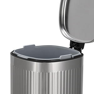 Los botes de basura de acero inoxidable Fangyuan son un éxito de ventas en Douyin (TikTok), con pedales y tapas. Son adecuados para - Product Image 4