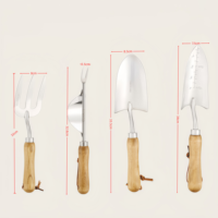 Kit d'outils de jardinage 4-en-1 durable avec manche en bois : truelle, houe, fourche, désherbeur – Ensemble cadeau pour le jardinage domestique et autres fournitures de jardin