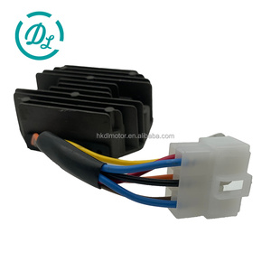 Nouvel alternateur EexcavaStart 12V pour mini-excavatrice 3TNE74 119640-77710 119653-77710 Remplacement direct - Product Image 1