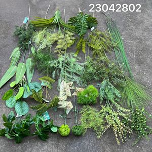 Feuillage Artificiel Mixte : Aiguilles de Pin, Menthe et Chêne pour Décoration de Mariage et d'Intérieur - Product Image 1