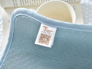 Großhandel Atmungsaktive Kühlung Hunde bett Weiche Haustier kissen Faltbare Wärme entlastung Haustier Kalte Matten - Product Image 5