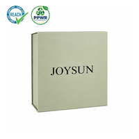 Boîtes cadeaux rigides en carton pliables avec logo personnalisé, fermeture magnétique et doublure personnalisable pour coffret cadeau d'entreprise