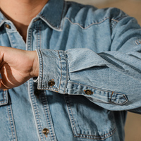 Chemise en jean pour homme tendance, décontractée, manches longues, coupe ajustée, en coton, chemises vintage en jean à boutons pour homme