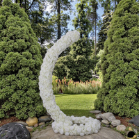 Arche de mariage suspendue incurvée avec fleurs artificielles, suspension florale pour toile de fond de mariage
