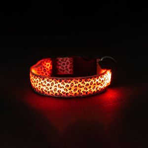 Linterna recargable Glow Light Up Led <span class=keywords><strong>Collar</strong></span> para mascotas Light Up Led <span class=keywords><strong>Collar</strong></span> para perro - Product Image 5