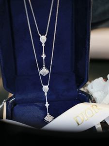 Xinfly Fournisseur en gros de bijoux en or 18 carats, service OEM/ODM personnalisé, prix d'usine, collier en or blanc avec certification - Product Image 2