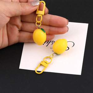 Porte-clés Citron en Résine Plastique, Accessoire de Bijouterie DIY, Pendentif pour Sac ou Chaîne de Téléphone - Product Image 4