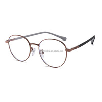 Nouvelle conception de lunettes optiques en acier inoxydable pour enfants cadre lunettes en métal pour enfants assorties à la forme du visage en diamant