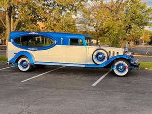 Hearse Funeral Car Large Motor Vintage Petrol / Gasoline Customized Version of the Hearse Funeral Hearse Car - Product Image 3