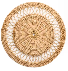 Salvamantel Redondo de Ratán Natural Ecológico Estilo Bohemio, Plato Decorativo Tejido para Bodas y Fiestas, Hecho en Vietnam, Marca GREENCRAFT - Product Image 1